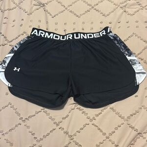 Under Armour Black Athletic Shorts Performance Fit